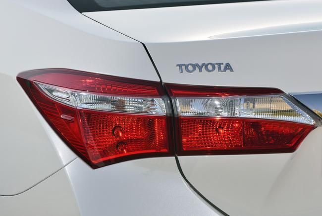 YEN TOYOTA COROLLA AYRINTILI RESM GALERS
