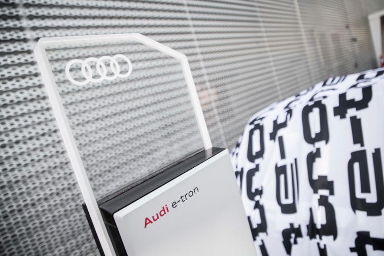 Audi E-Tron prototip resim galerisi (Cenevre) (08.03.2018)