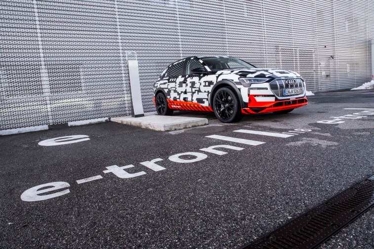 Audi E-Tron prototip resim galerisi (Cenevre) (08.03.2018)