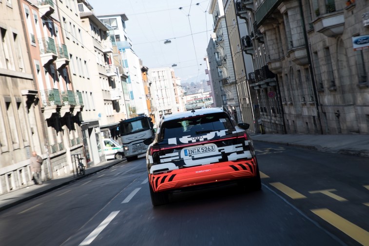 Audi E-Tron prototip resim galerisi (Cenevre) (08.03.2018)
