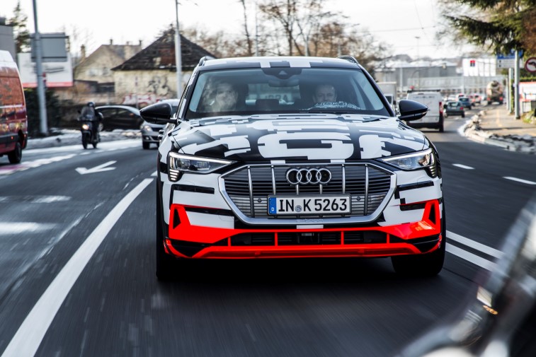 Audi E-Tron prototip resim galerisi (Cenevre) (08.03.2018)