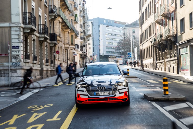 Audi E-Tron prototip resim galerisi (Cenevre) (08.03.2018)
