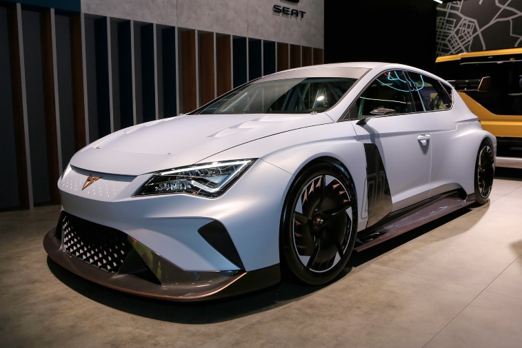 Cupra e-Racer resim galerisi (Cenevreden fotoraflar)