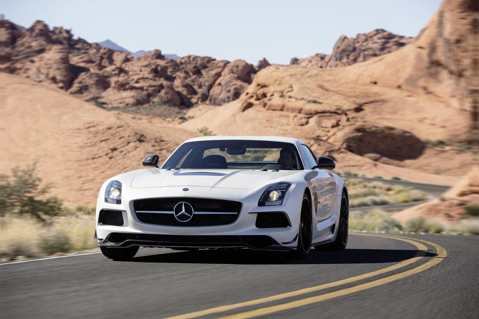 MERCEDES SLS AMG BLACK SER GALER