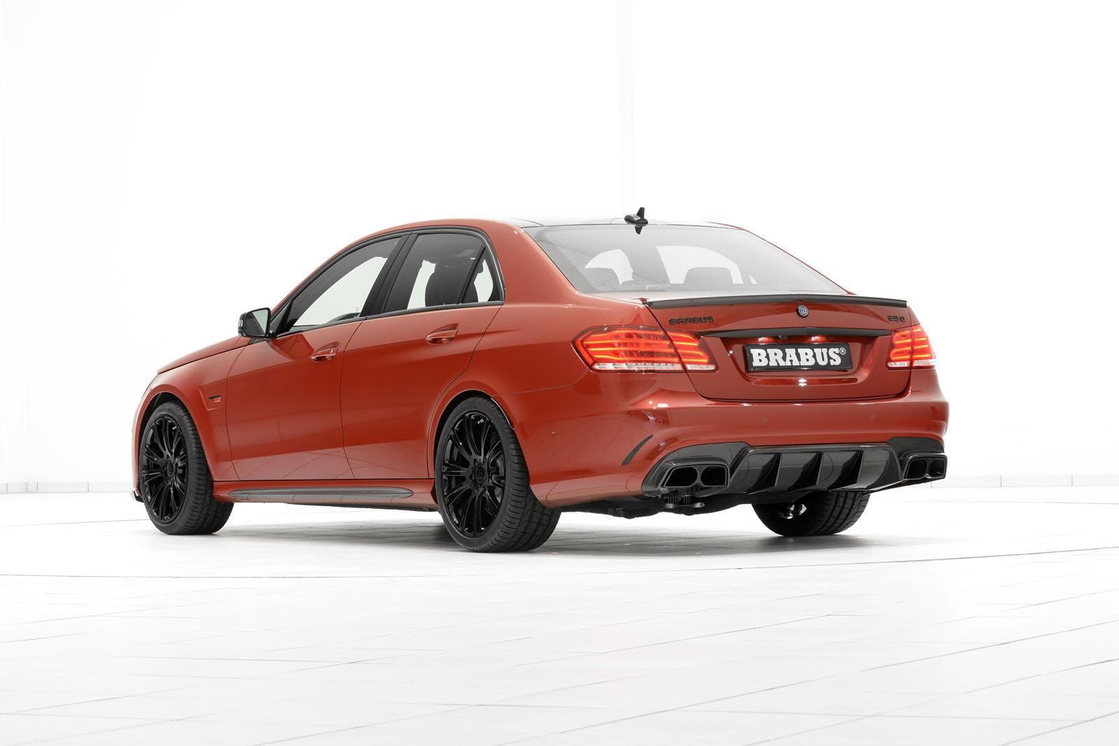 MERCEDES E63 AMG BAZLI BRABUS 850 RESM GALERS