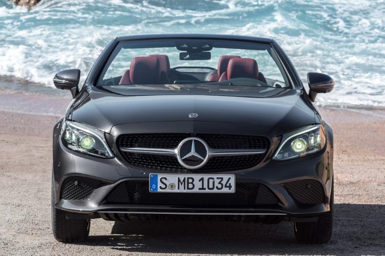 Mercedes C-Serisi Coupe ve Cabrio resim galerisi (22.03.2018)