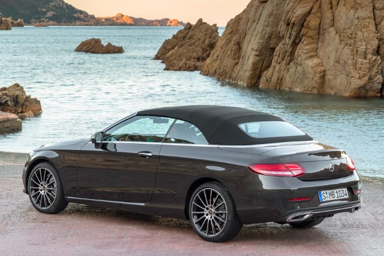 Mercedes C-Serisi Coupe ve Cabrio resim galerisi (22.03.2018)