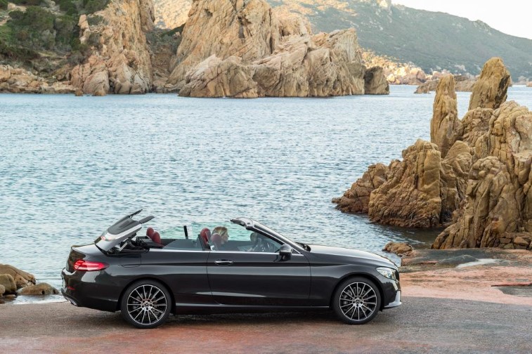 Mercedes C-Serisi Coupe ve Cabrio resim galerisi (22.03.2018)