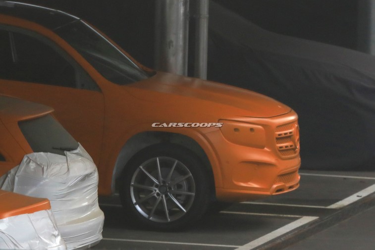 Yeni Mercedes-Benz GLB resim galerisi (27.03.2018)