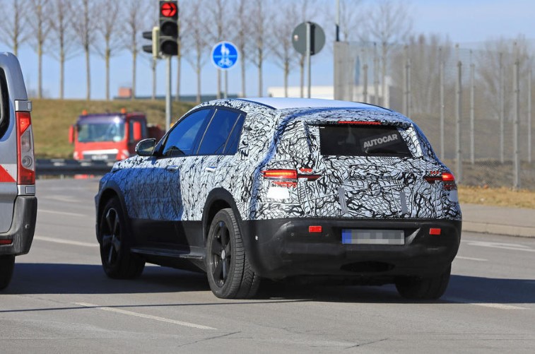 Mercedes-Benz EQ C resim galerisi (27.03.2018)