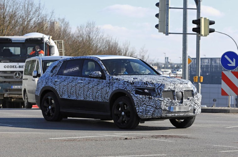 Mercedes-Benz EQ C resim galerisi (27.03.2018)