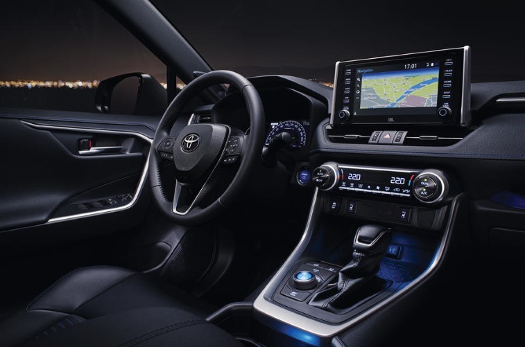 2019 Toyota RAV4 resim galerisi (28.03.2018)