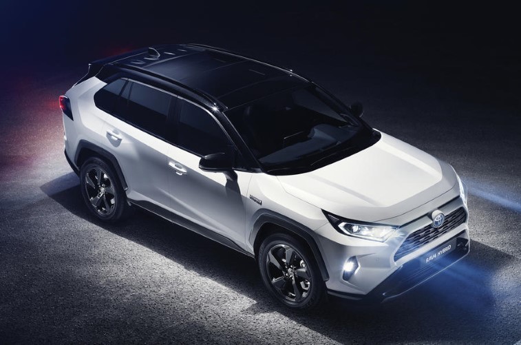 2019 Toyota RAV4 resim galerisi (28.03.2018)