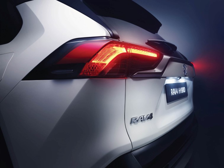 2019 Toyota RAV4 resim galerisi (29.03.2018)