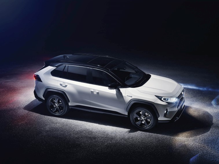 2019 Toyota RAV4 resim galerisi (29.03.2018)