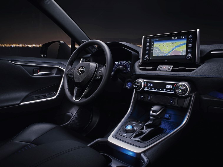 2019 Toyota RAV4 resim galerisi (29.03.2018)