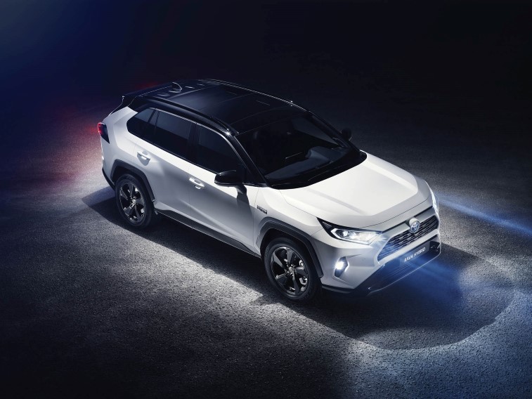 2019 Toyota RAV4 resim galerisi (29.03.2018)