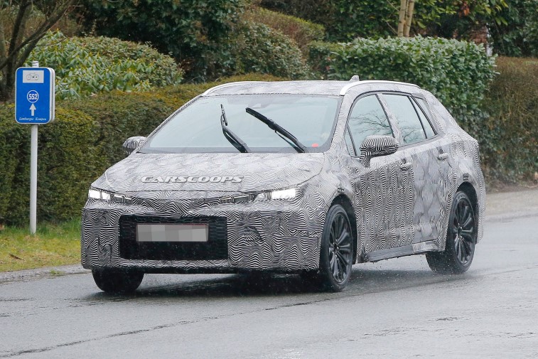 2019 Auris Touring Sports resim galerisi (29.03.2018)