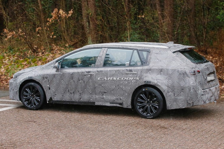 2019 Auris Touring Sports resim galerisi (29.03.2018)
