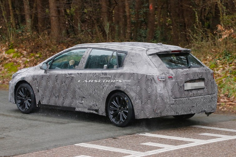 2019 Auris Touring Sports resim galerisi (29.03.2018)