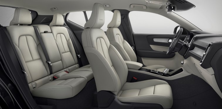 2019 Volvo XC40 Inscription resim galerisi (30.03.2018)