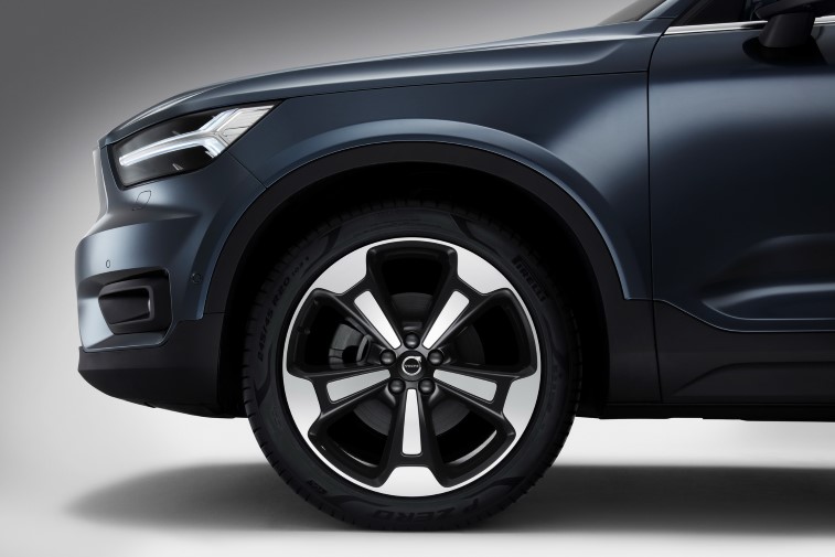 2019 Volvo XC40 Inscription resim galerisi (30.03.2018)