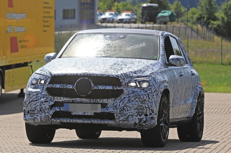 2018 Mercedes-Benz AMG GLE 63 resim galerisi (09.04.2018)