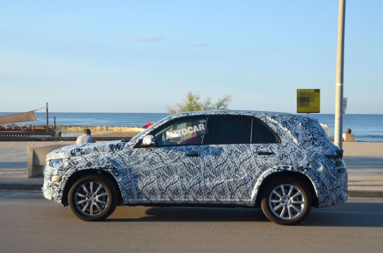 2018 Mercedes-Benz AMG GLE 63 resim galerisi (09.04.2018)