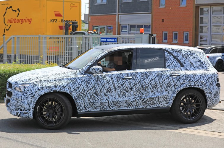 2018 Mercedes-Benz AMG GLE 63 resim galerisi (09.04.2018)