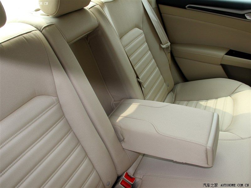 YEN (2014) FORD MONDEO N'DE SATITA RESM GALERS