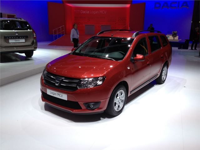 YEN DACA LOGAN MCV RESM GALERS (2)