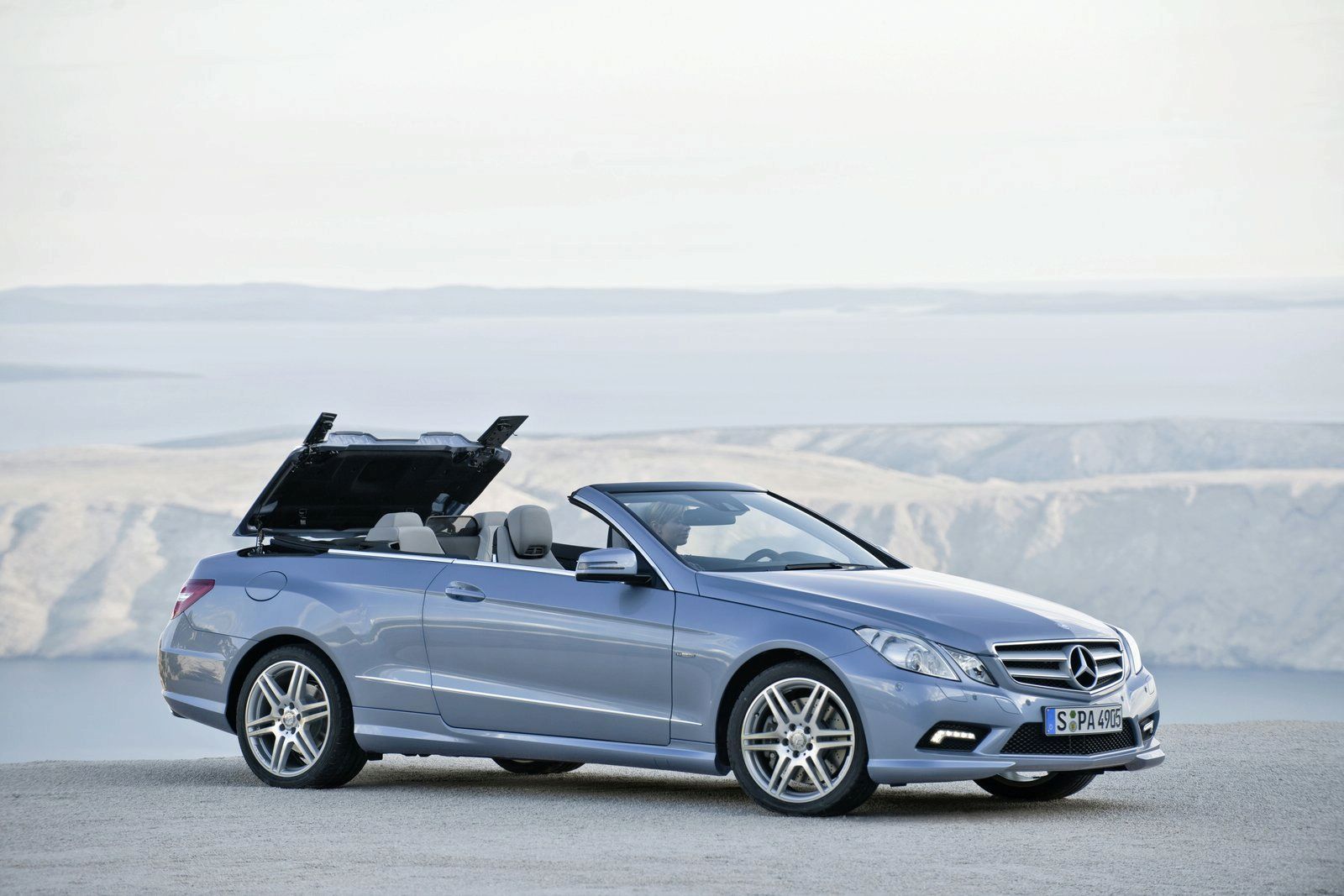 MERCEDES E CONVERTIBLE (2010) GALER