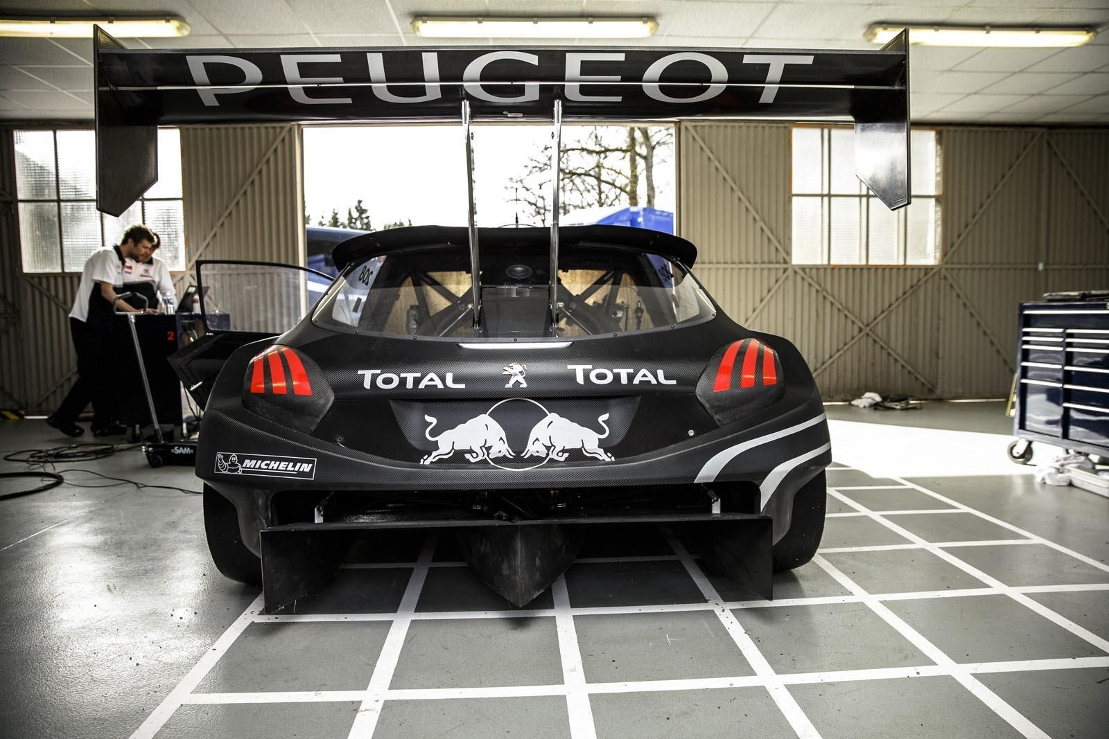 Peugeot 208 T16 Pikes Peak GALER