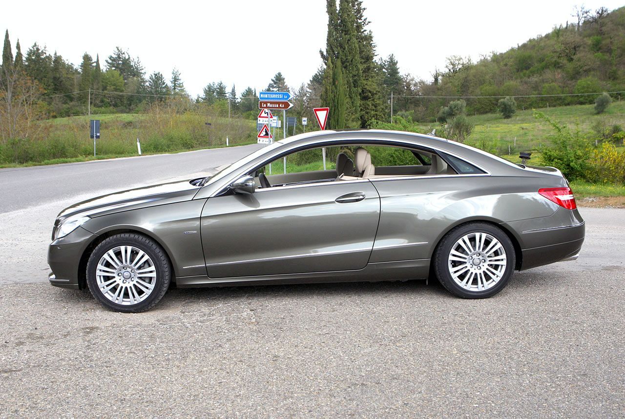 MERCEDES E COUPE (2010) GALER