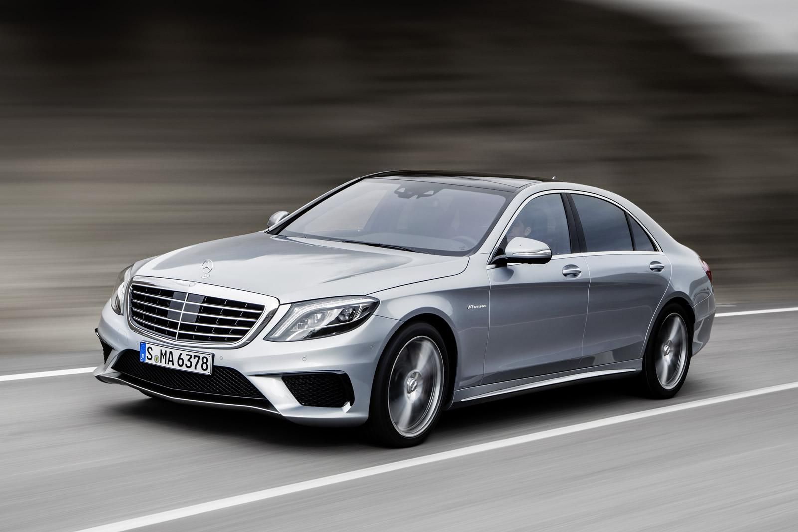 YEN MERCEDES S63 AMG RESM FOTORAF GALERS