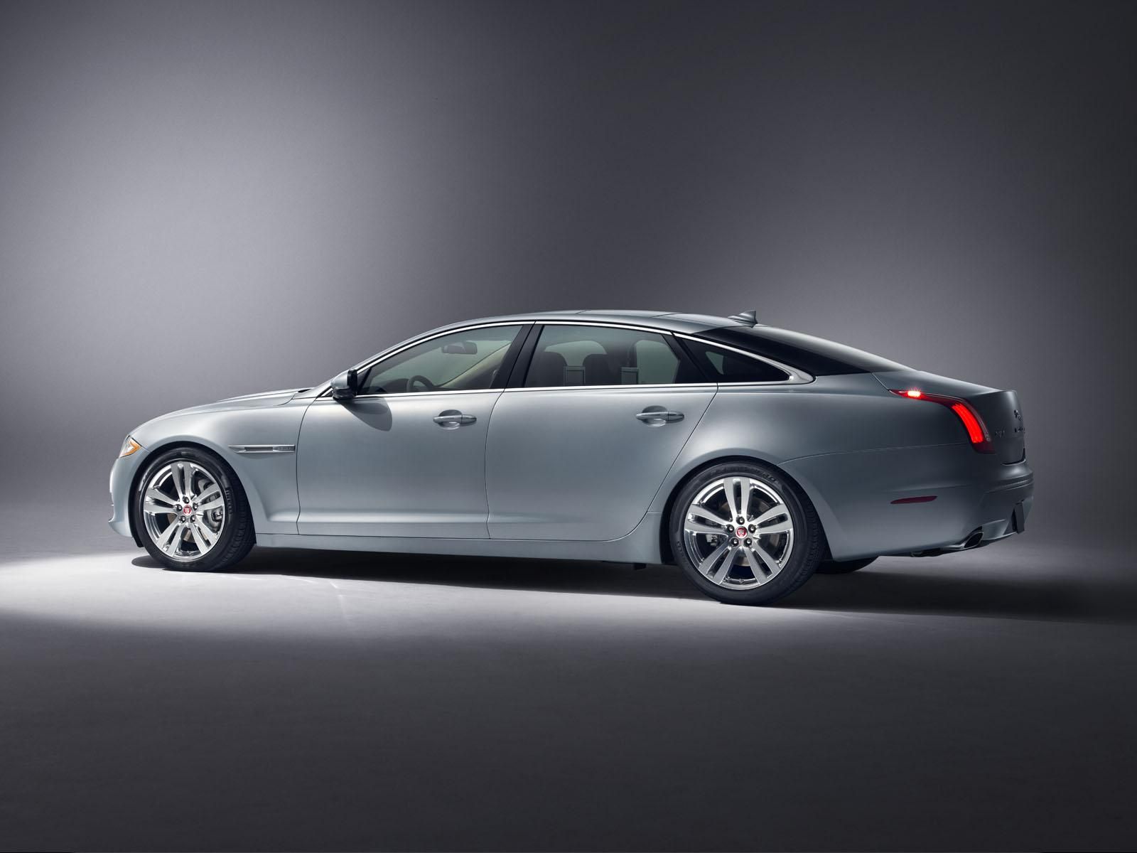 2014 MODEL JAGUAR XJ RESM GALERS