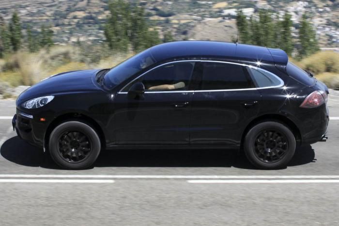 PORSCHE MACAN GALER