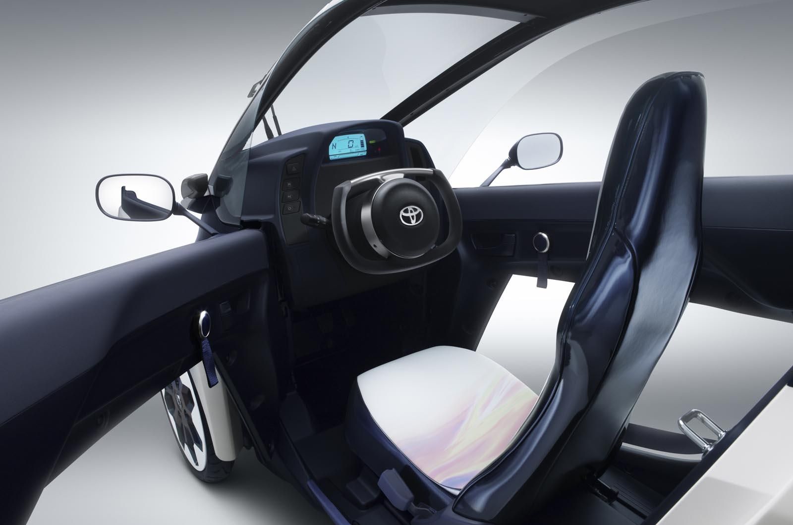 TOYOTA i-Road GALER