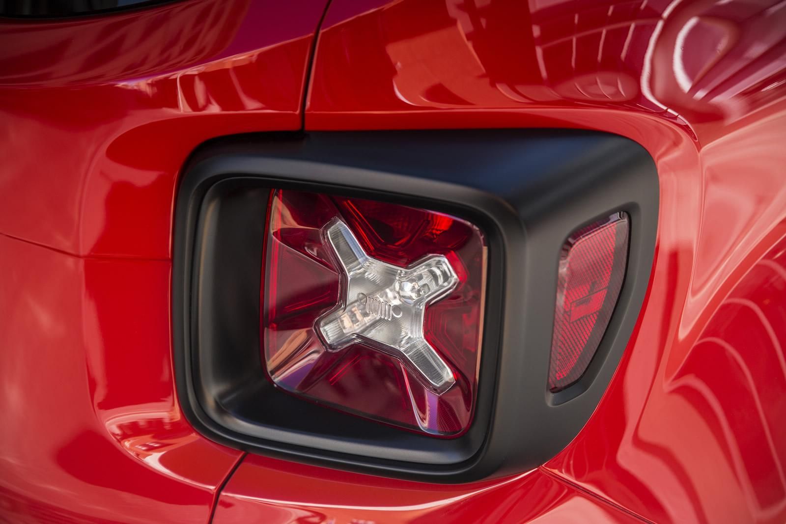 YEN JEEP RENEGADE DETAYLI RESM GALERS