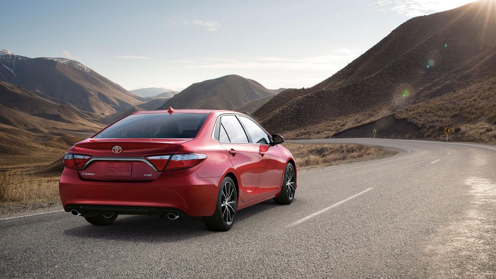 YEN 2015 TOYOTA CAMRY AMERKAN VERSYON RESM GALERS