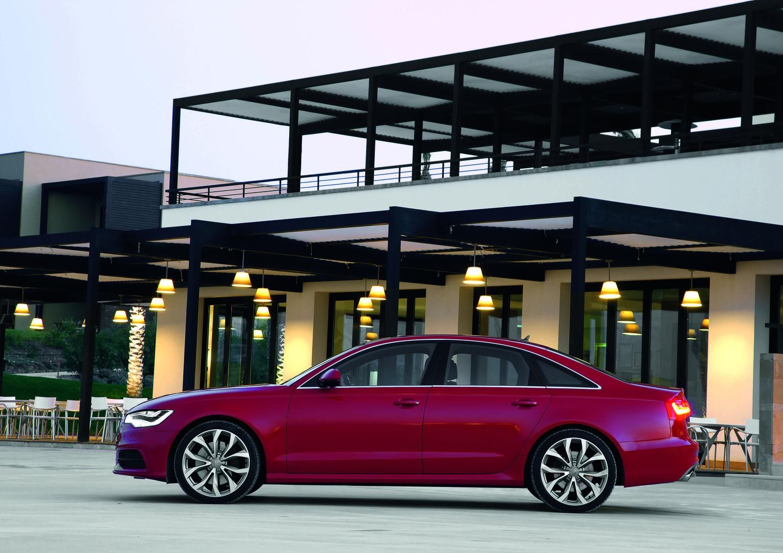 AUD A6 SEDAN GALER