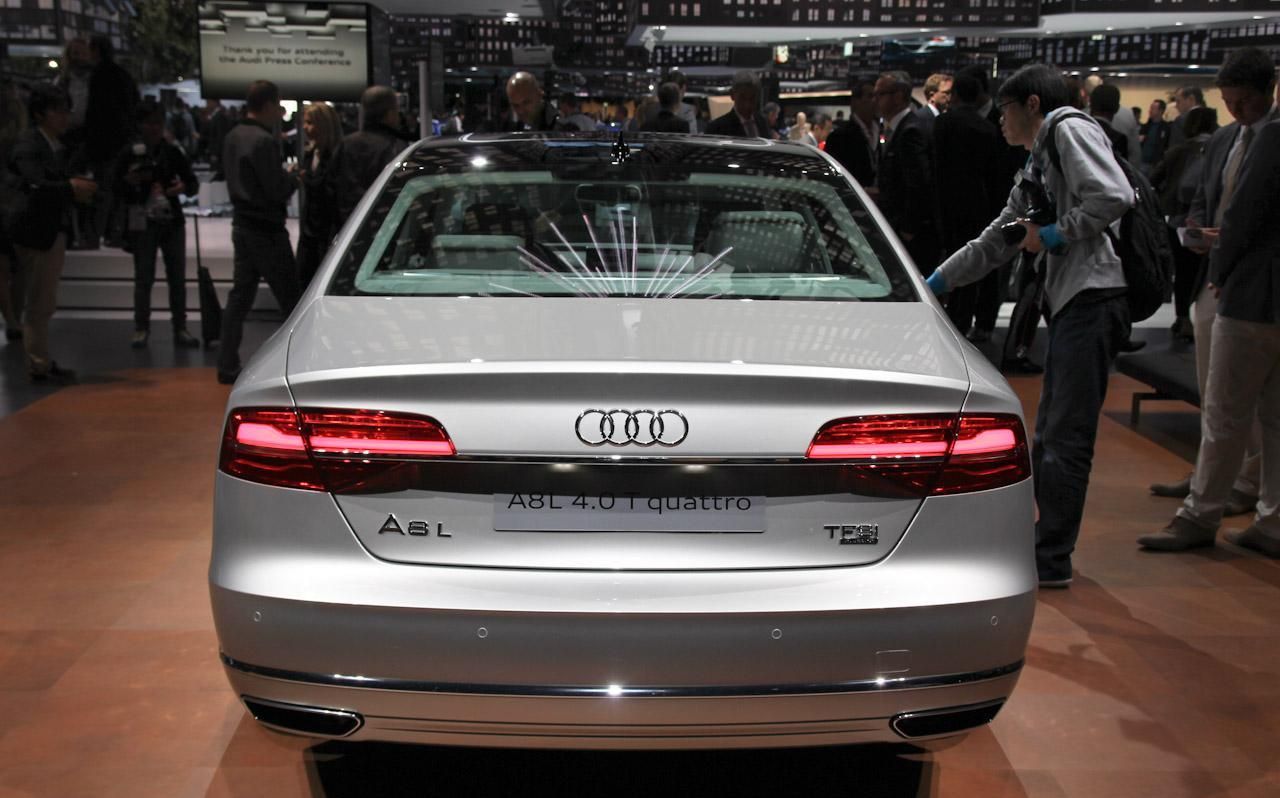 YEN� AUD� A8 L (UZUN VERS�YON) FRANKFURT RES�M GALER�S�