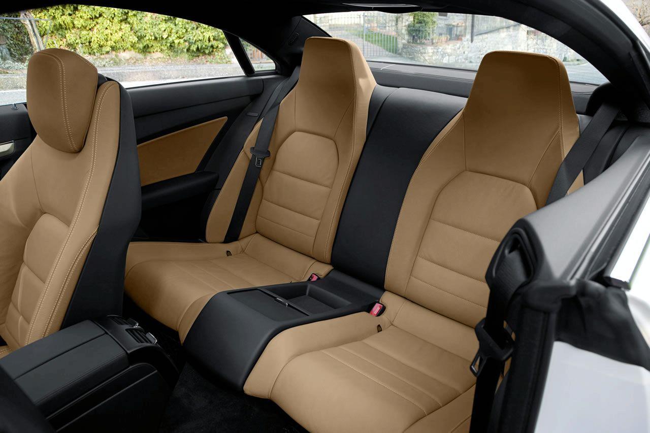 MERCEDES E COUPE (2010) GALER