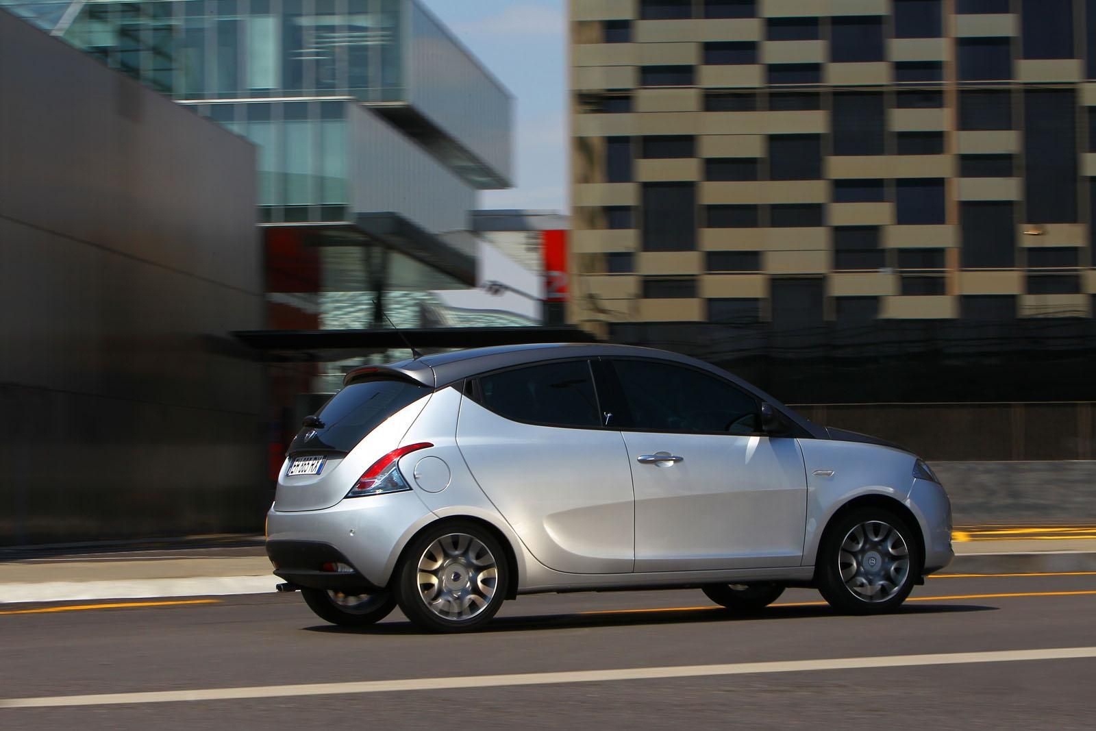 YEN LANCA YPSLON GALER