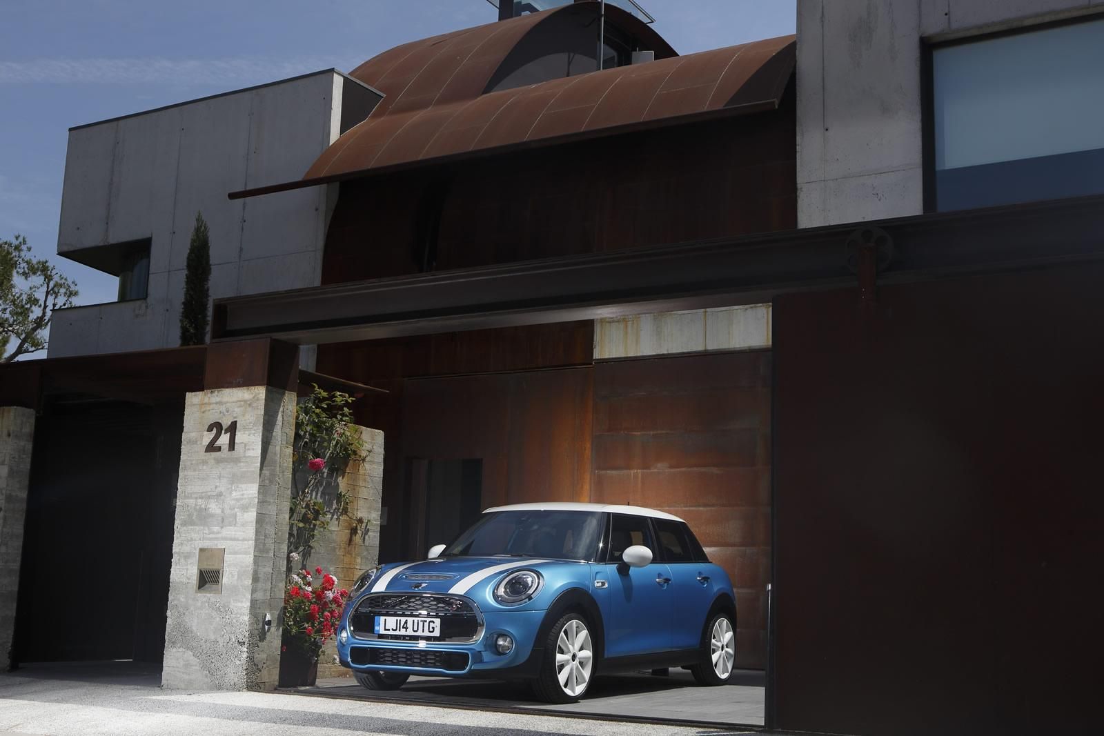 YEN BE KAPILI MN COOPER S DETAYLI RESM GALERS