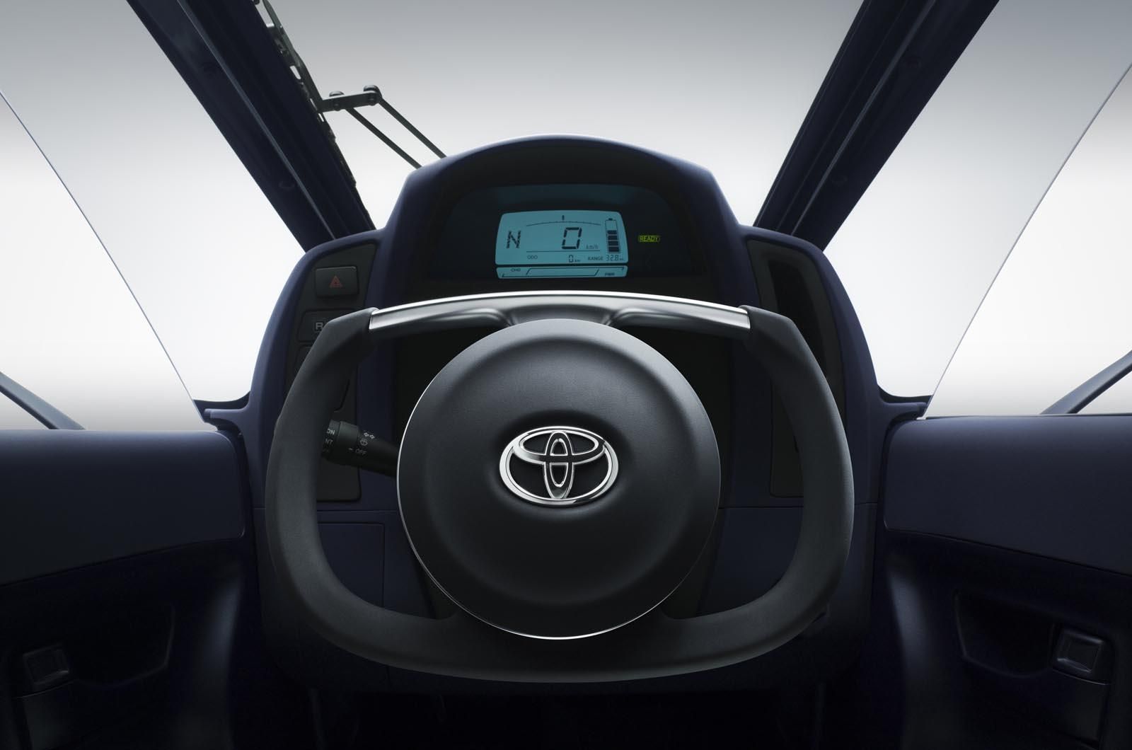 TOYOTA i-Road GALER