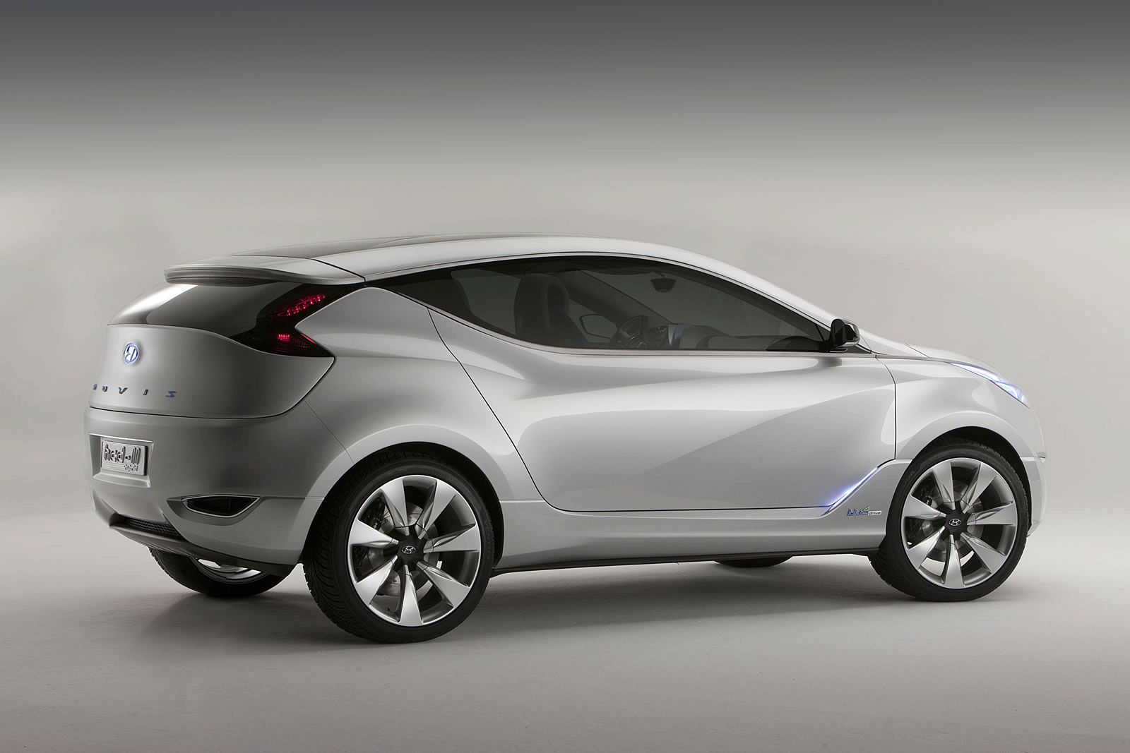 HYUNDA NUVS CONCEPT GALER