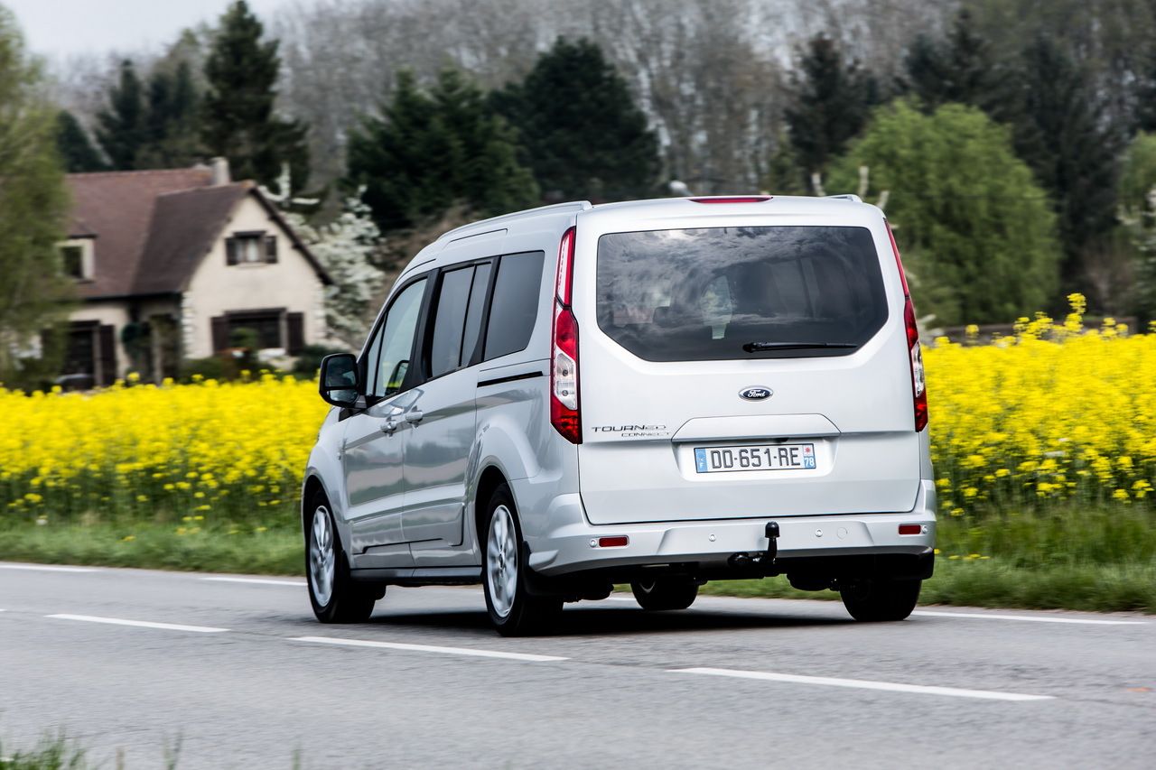 YEN FORD GRAND TOURNEO CONNECT DETAYLI RESM GALERS