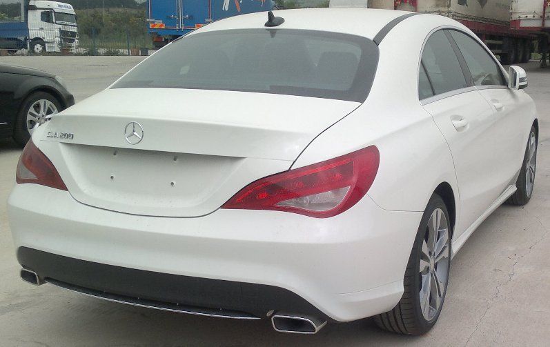 YEN MERCEDES CLA SATITA RESM GALERS