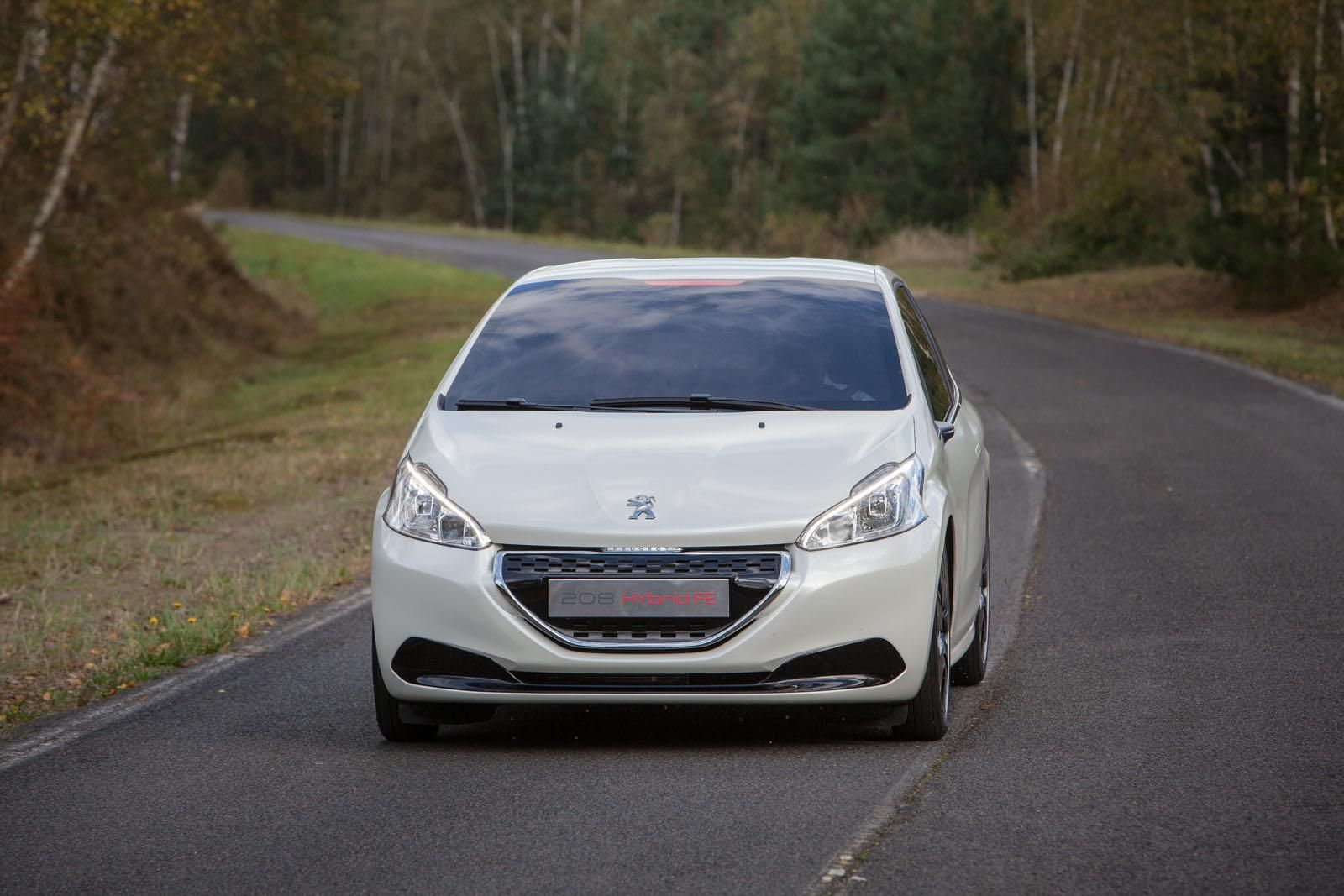 PEUGEOT 208 FE HYBRID AYRINTILI RESM GALERS
